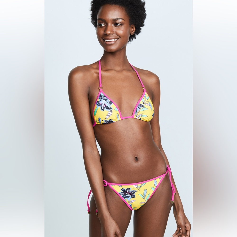 NWT and liners adorable skimpy Diane Von Furstenburg bikini 👙